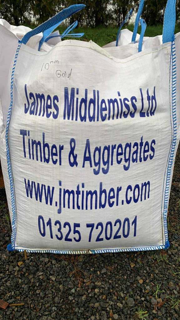 10mm or 20mm  Golden gravel - decorative aggregates - Bulk bag £104.40