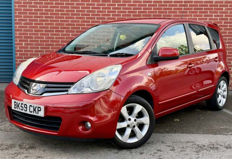 2009 Nissan Note 1.6 Tekna 5dr Auto MPV PETROL Automatic