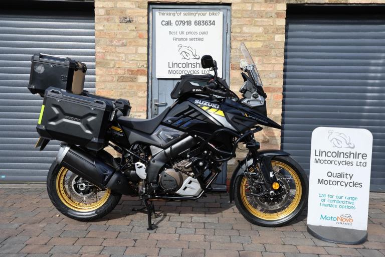 22 Suzuki DL 1050 XT V-Strom
