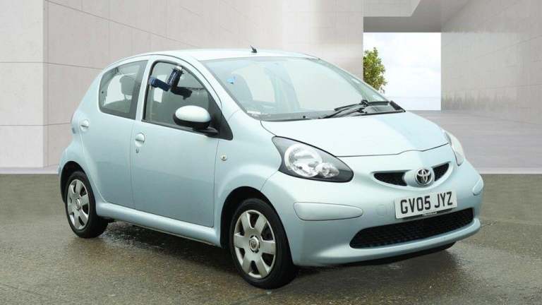 2005 Toyota AYGO 1.0 VVT-i + MultiMode Euro 4 5dr HATCHBACK Petrol Automatic