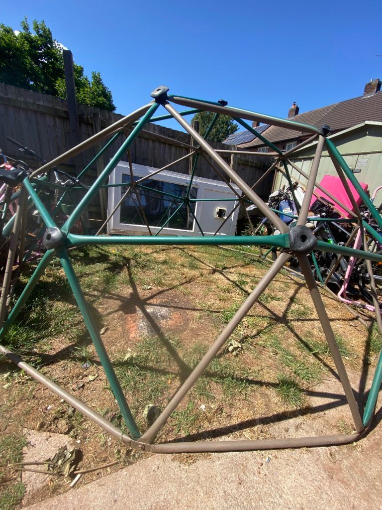 Dome outside like new 