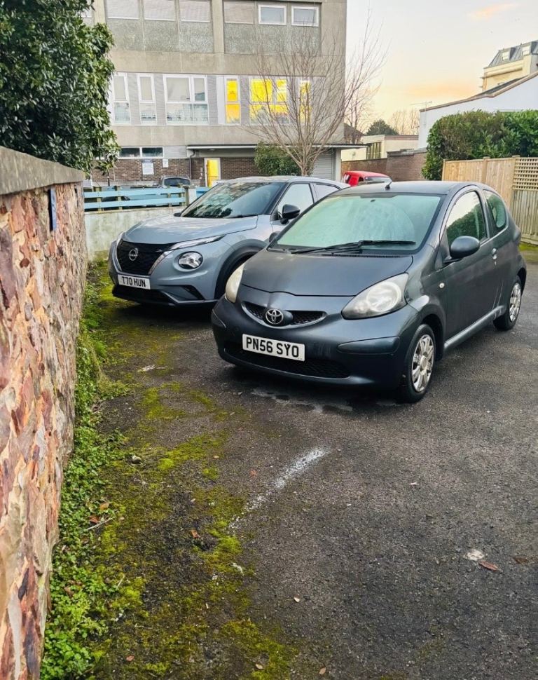 Car parking space Clifton - private area