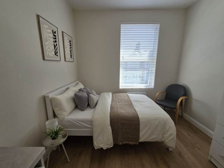 Studio flat to Let in Haringey, No deposit, Dss welcome