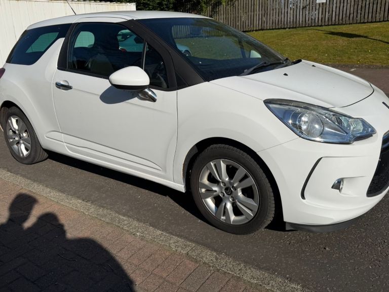 Citroen, DS3, Hatchback, 2011, Manual, 1560 (cc), 3 doors