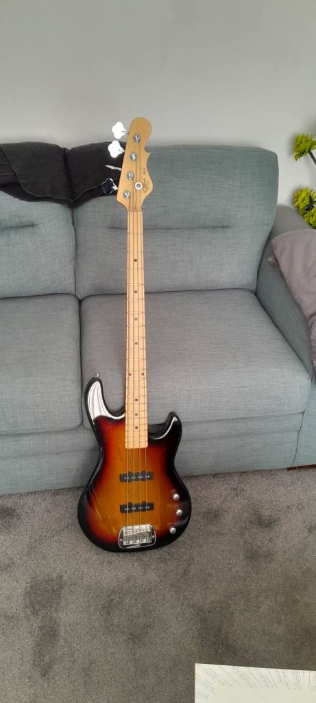 G and l tribute jb2 bass guitar