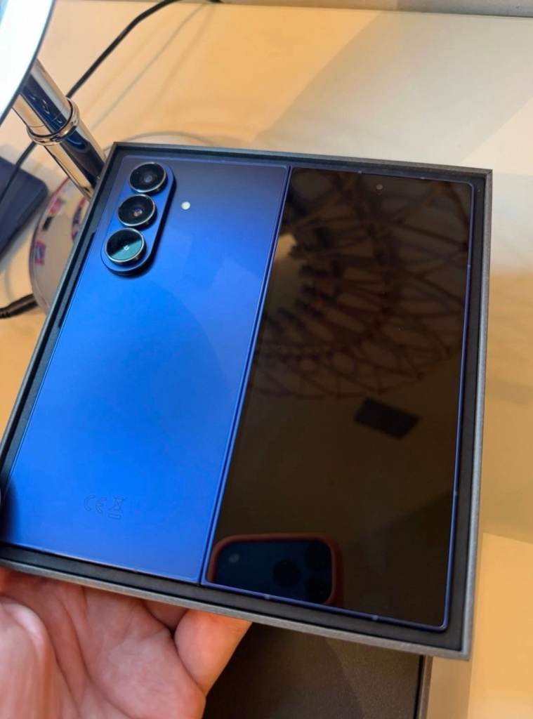 Samsung Galaxy Z Fold 7 blue 256GB