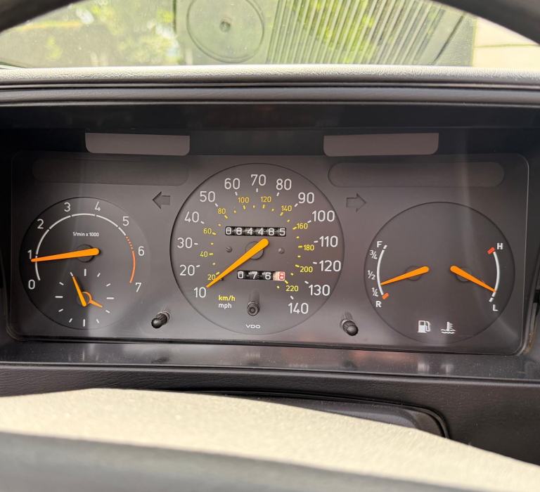 1992 (J) Saab 900i 16v Auto Convertible 