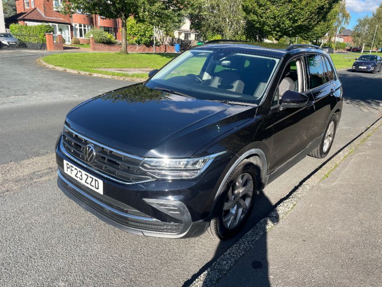 Volkswagen Tiguan Semi-Automatic Diesel FULLY LOADED 12 Months MOT 2023