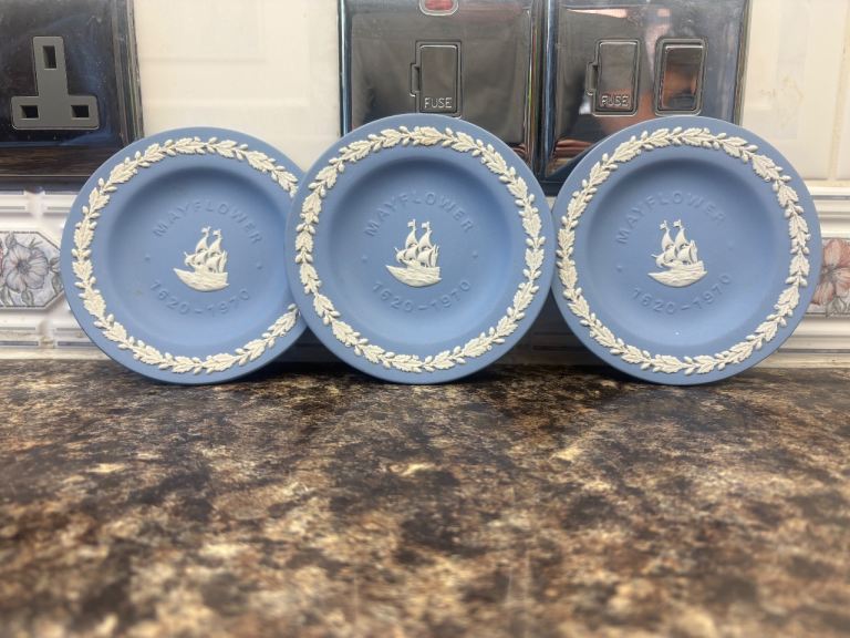 Vintage Wedgwood Jasperware Collection – 4 Plates / Pin Dishes