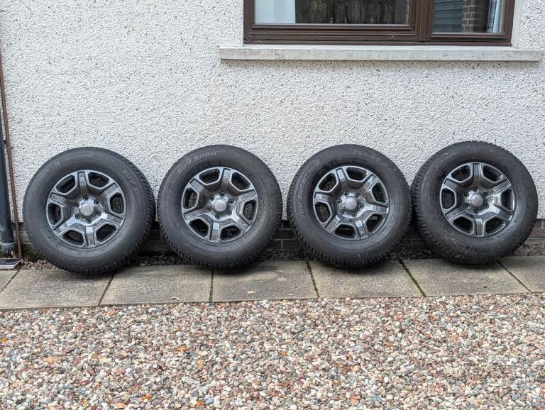 Set of 4 17" Alloy wheels with Winter tyres for Ford Ranger (2016-2022) 