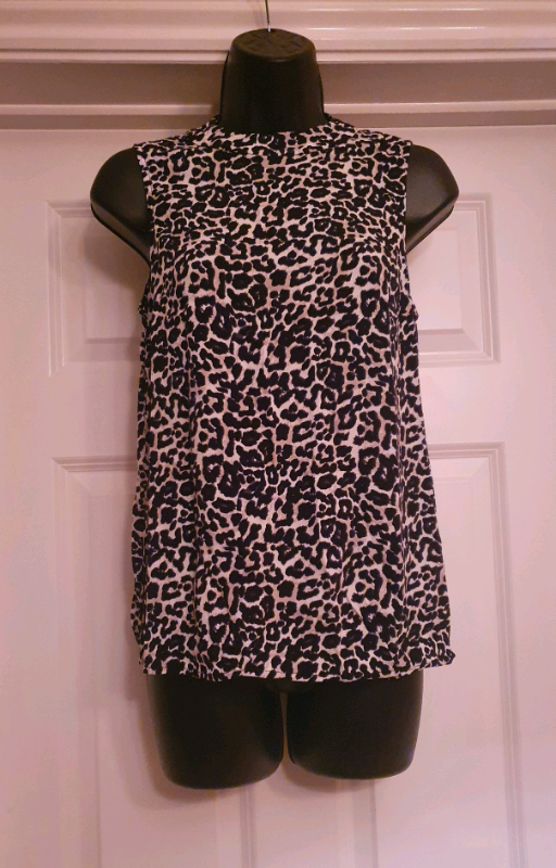 Womens NEW LOOK Leopard print top, size 8, new without tags