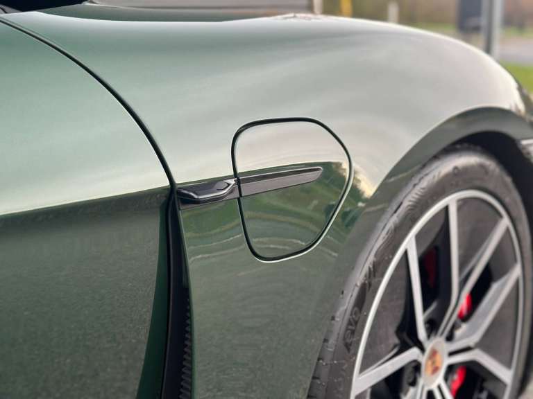 2025 Porsche Taycan 440kW 105kWh 4S Black Edition 4dr Auto Saloon Electric Automatic