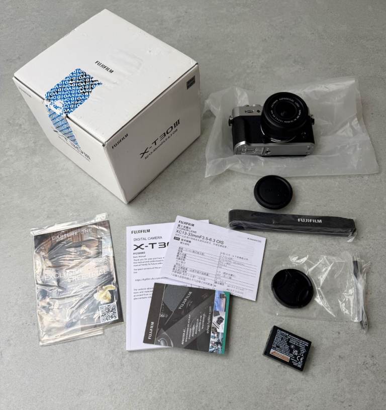 FUJIFILM X-T30 III Mirrorless Camera with FUJINON XC 13-33 mm f/3.5-6.3 OIS Lens