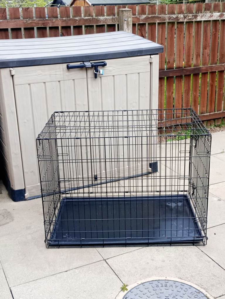 XL dog cage in good condition 