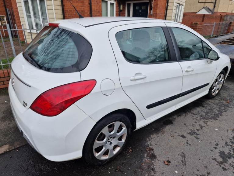 Peugeot, 308, Hatchback, 2013, Semi-Auto, flappy pqddle