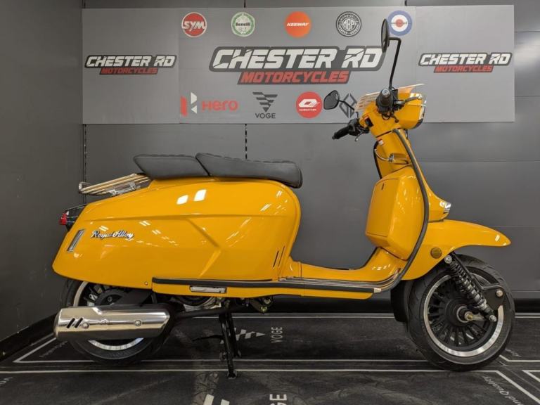 Royal Alloy GP 125cc Modern Classic Retro Automatic Moped Scooter For Sale