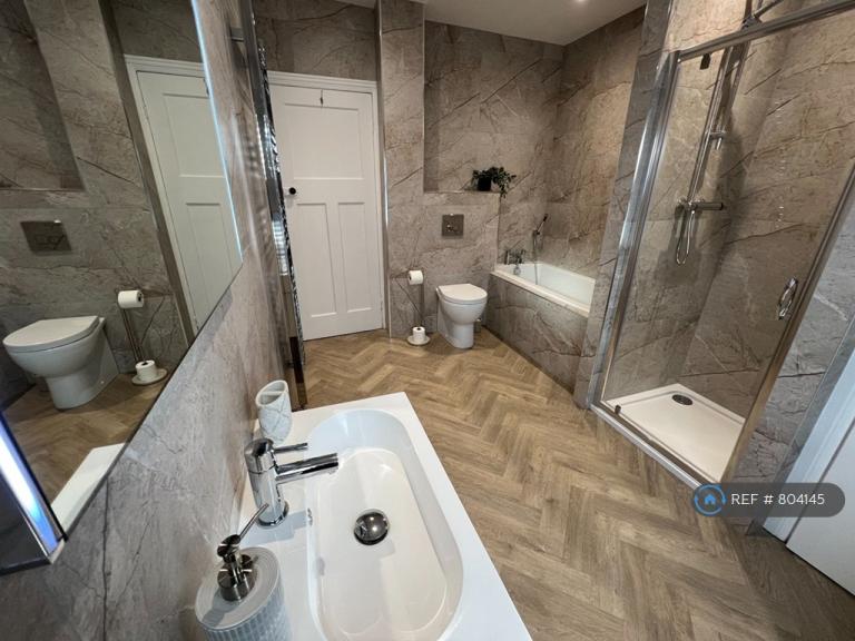 2 bedroom house in Sandileigh Avenue, Knutsford, WA16 (2 bed) (#804145)