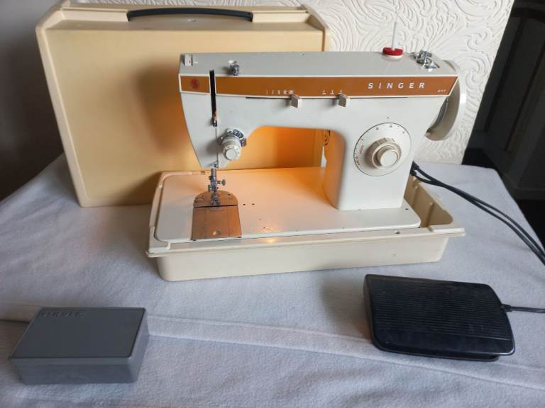 Singer 257 Sewing Machine. Working 