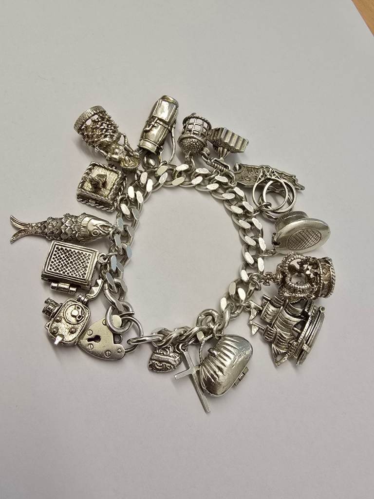 VINTAGE SILVER FULLY LOADED CHARM BRACELET WITH 15 CHARMS