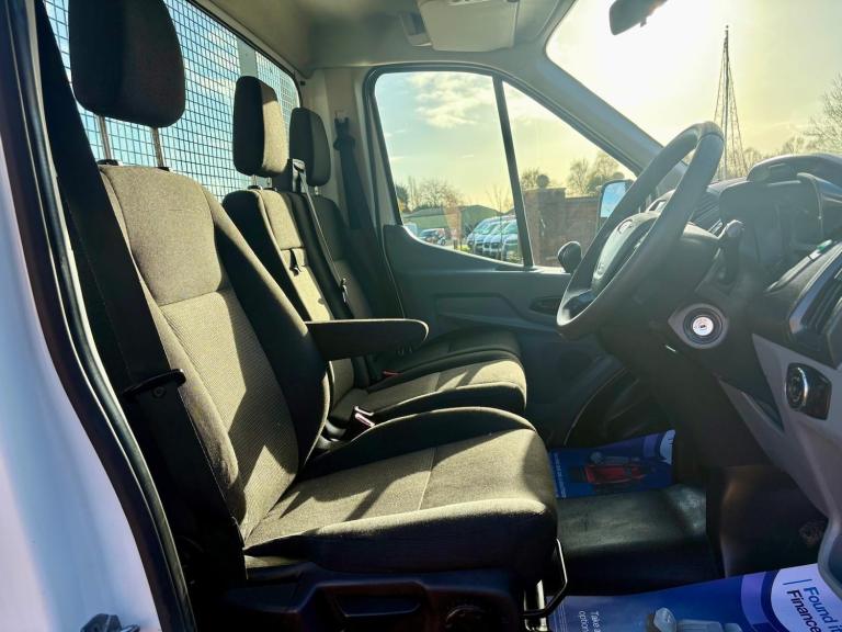 2016 Ford Transit 2.2 TDCi 125ps Pick Up Truck / Dropside ***4 Metre Reach Crane***  CHASSIS CAB ...