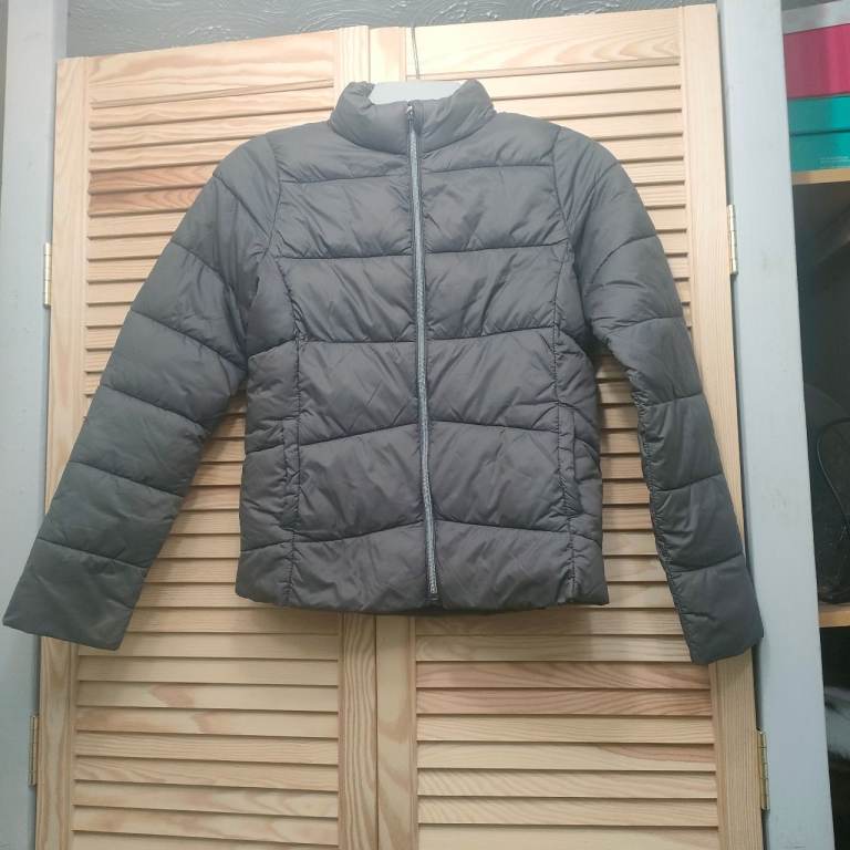 Grey Light Weight Puffer Winter Jacket Primark size 12-13yrs 