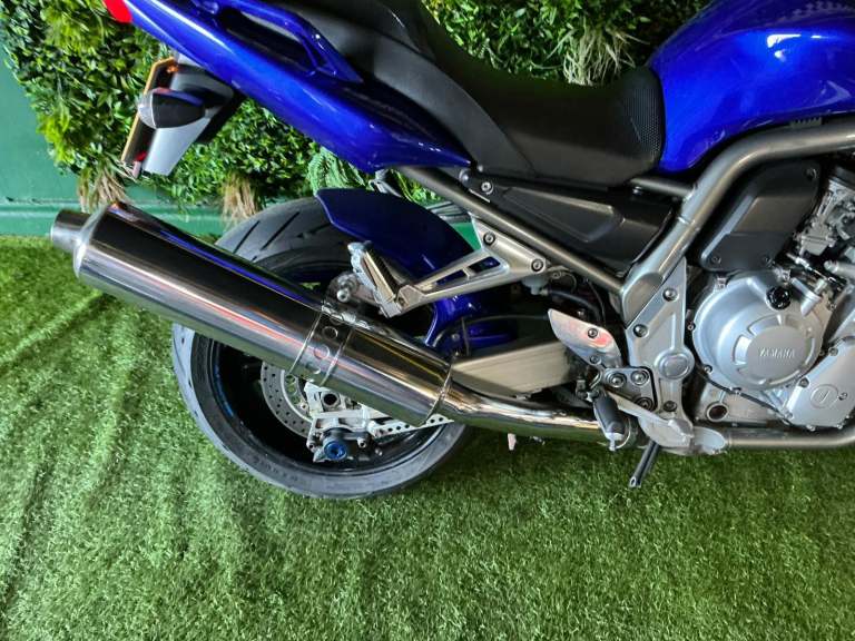 Yamaha FZS 1000 free delivery 