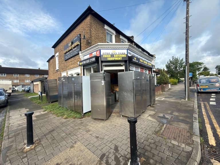 Commercial single door fridge foster Williams cafe shop restaurant takeaway 