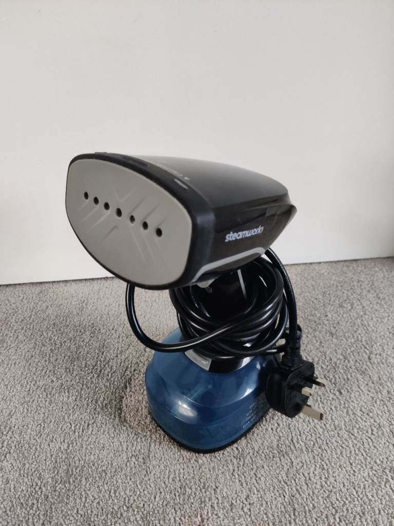 Steamworks garment steamer 