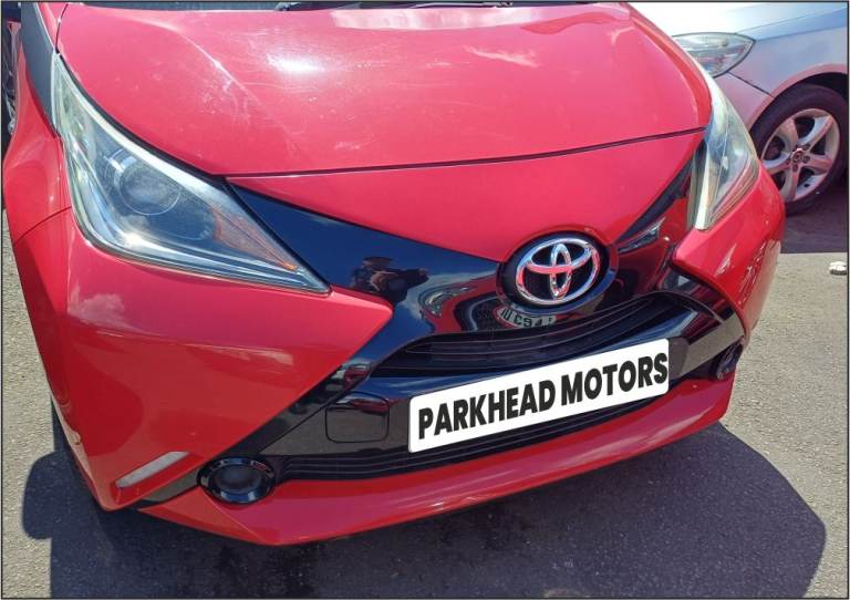 TOYOTA AYGO 2015 1.0 VVT-i x-play Hatchback 5dr Petrol Manual Euro 5 Euro 5