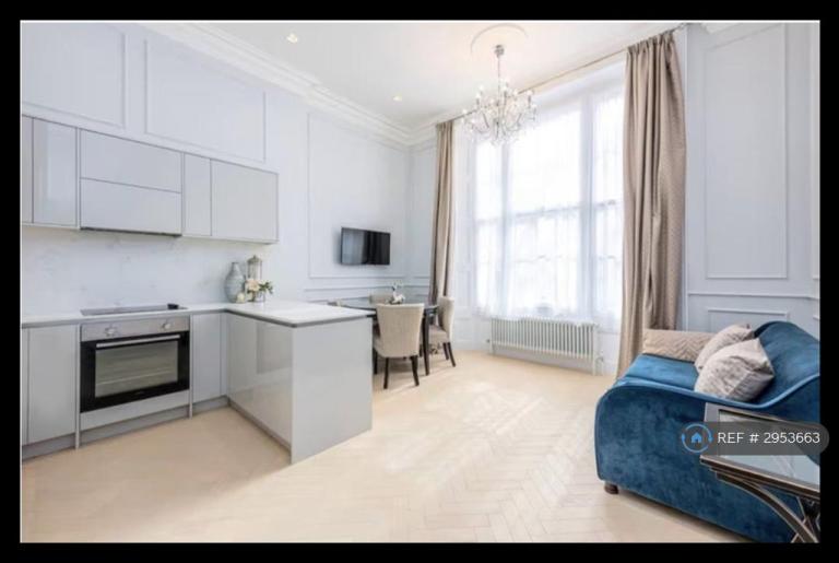1 bedroom flat in Gloucester Gardens, London, W2 (1 bed) (#2953663)