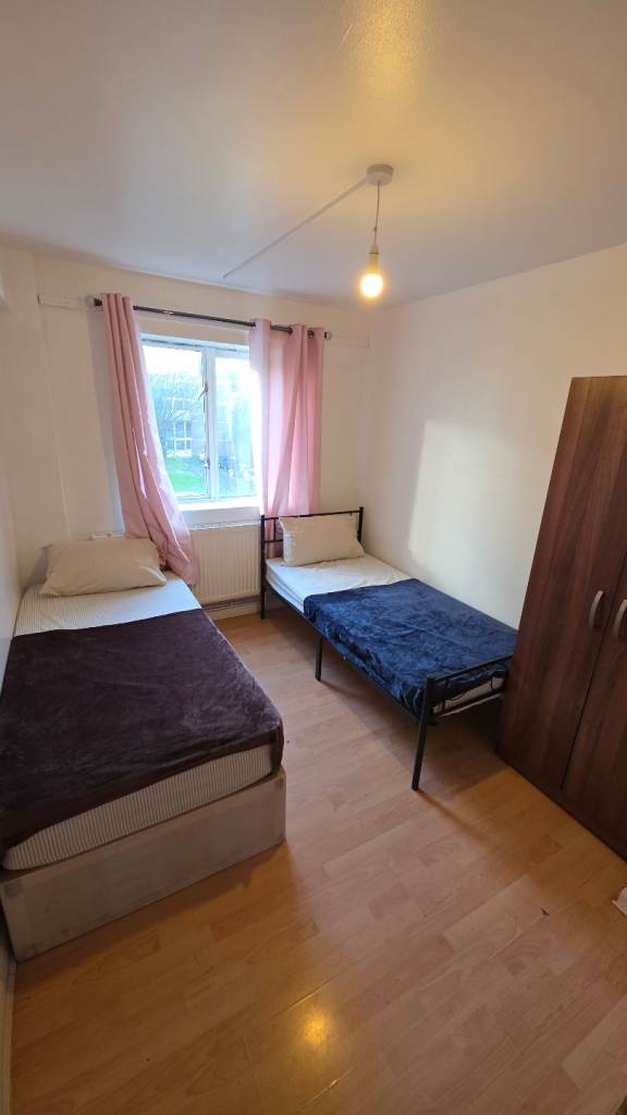 Shared Room – £500 pcm – ALL BILLS INCLUDED – Whitechapel E1