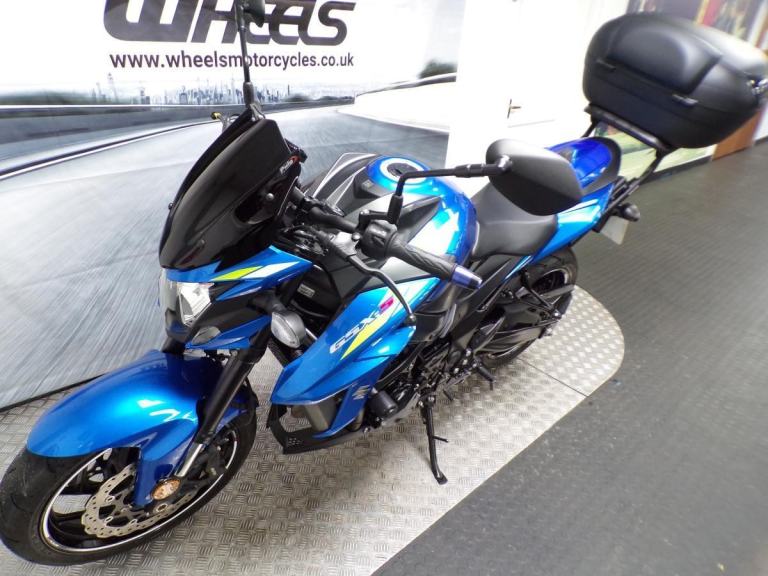 2020 SUZUKI GSX-S750 WITH ONLY 3844 MILES FROM NEW