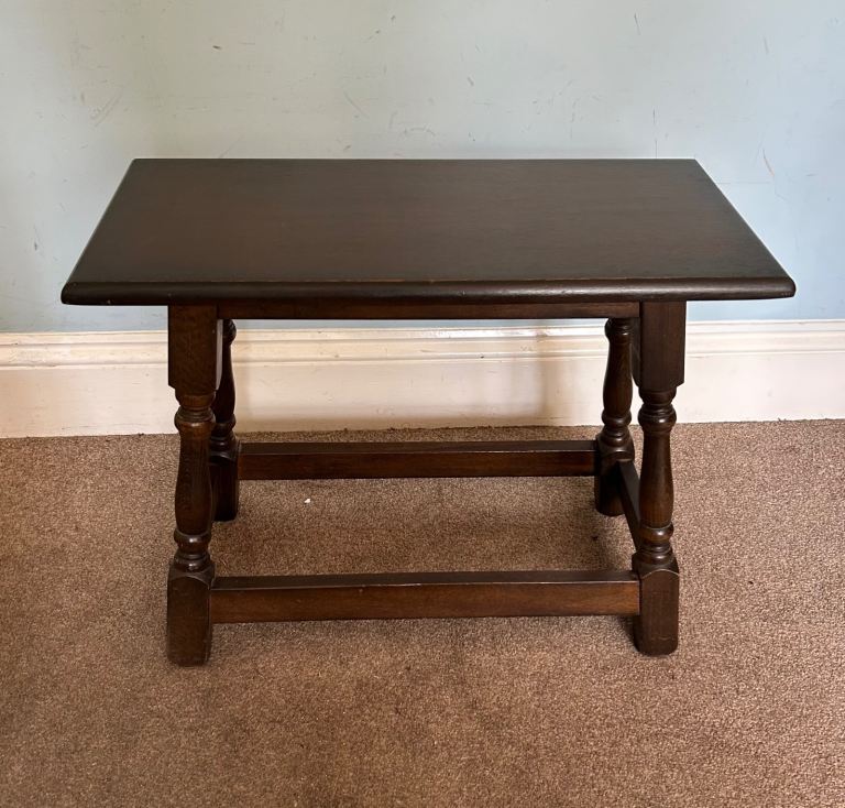 Vintage Solid Oak Coffee Table H18.5in/47cm W24in/61cm D12in/31cm Good condition  J380
