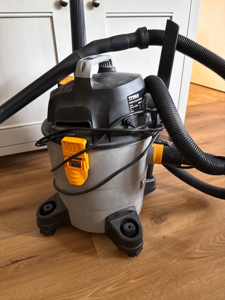 SOLD Vacuum Cleaner 6 Months Old Perfect Working Order