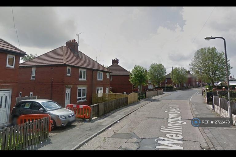 2 bedroom house in Bank End Avenue, Worsbrough, Barnsley, S70 (2 bed) (#2722473)