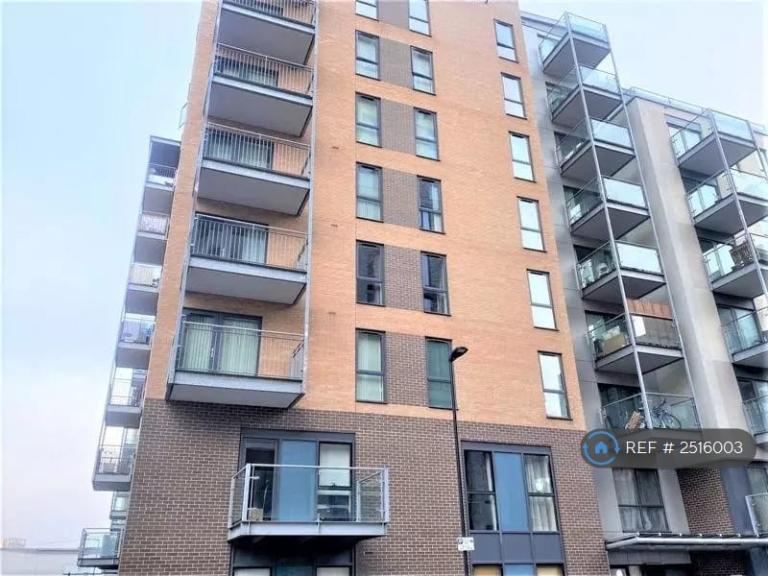 2 bedroom flat in Jude Street, Canning Town, E16 (2 bed) (#2516003)