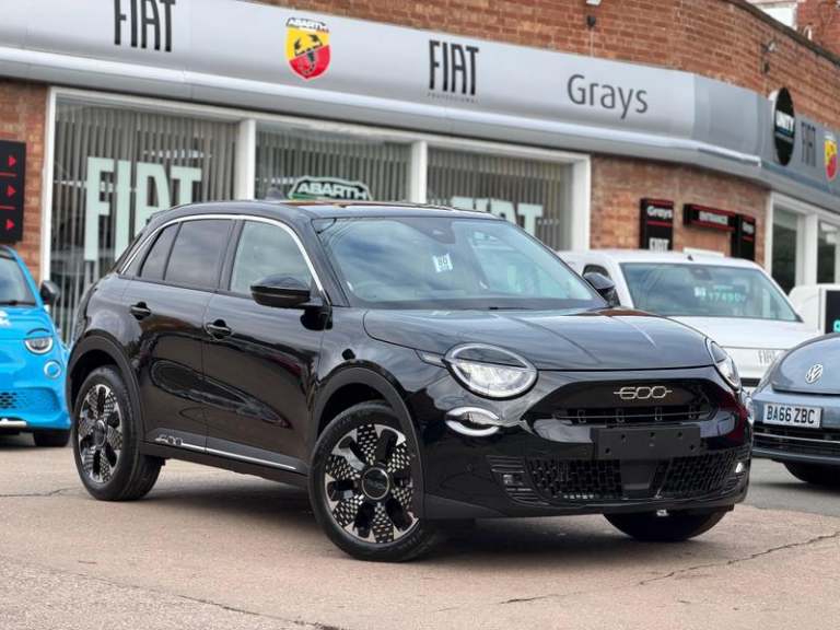 2025 Fiat 600 1.2 MHEV La Prima SUV 5dr Petrol Hybrid e-DCT Euro 6 (s/s) (100 ps) Automat SUV Hyb...