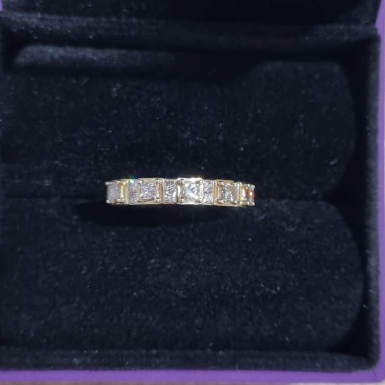 Gold 9ct Diamond half hoop ring. 0.50ct 
