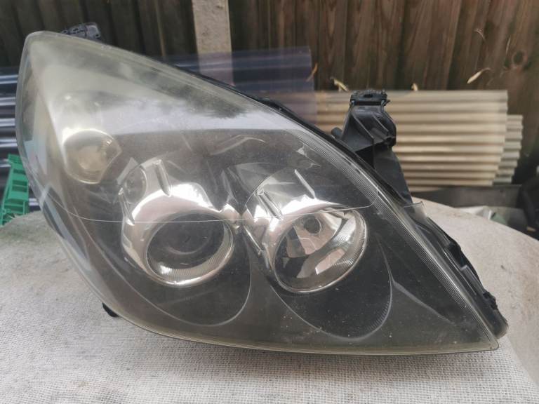 Headlight Vauxhall Vectra C headlamp face lift 
