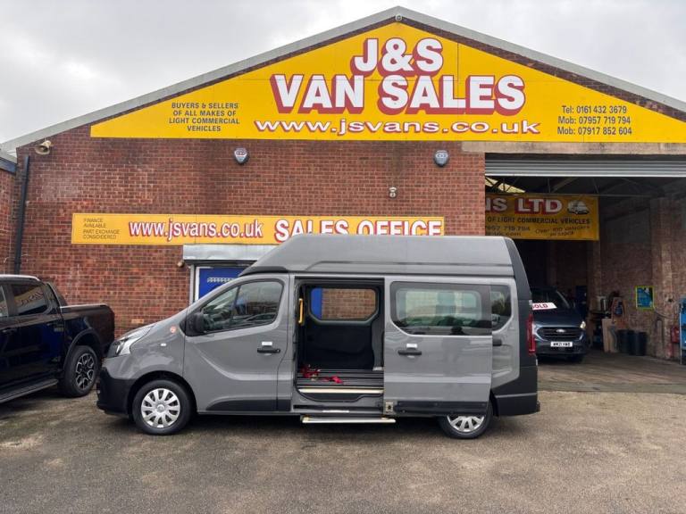 2018 18 RENAULT TRAFIC MINIBUS  ENERGY 29 BUSINESS  5DR DIESEL MANUAL LWB HIGH R