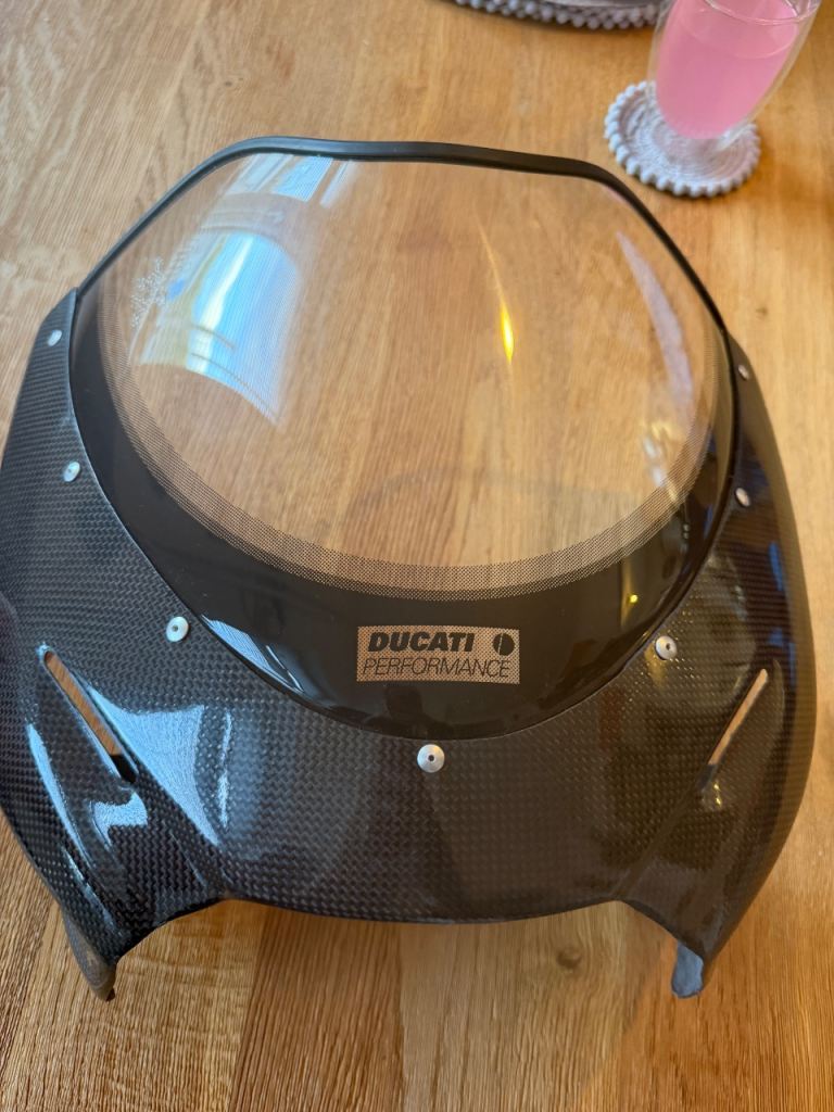 Ducati performance carbon fibre feering for monster 