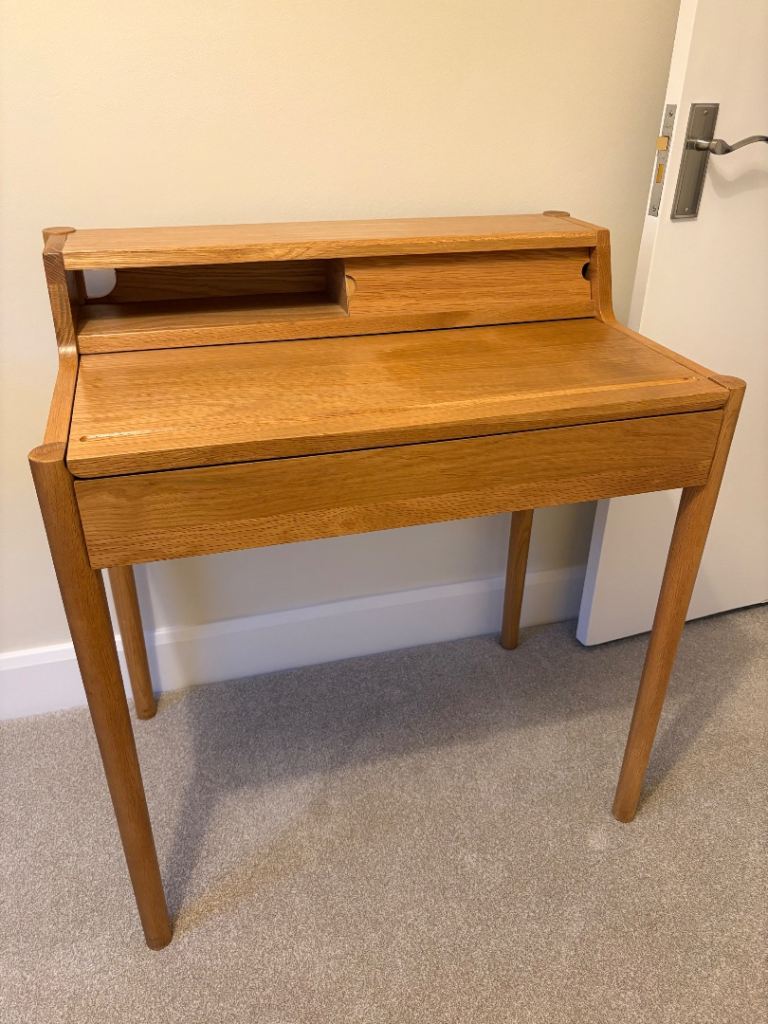 MADE Leonie compact office desk