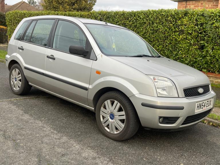 Ford Fusion 3 1.4 TDCI 68BHP in Silver Metallic 5 Door 5/Speed 