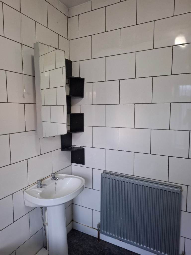 large 2 bedroom house 