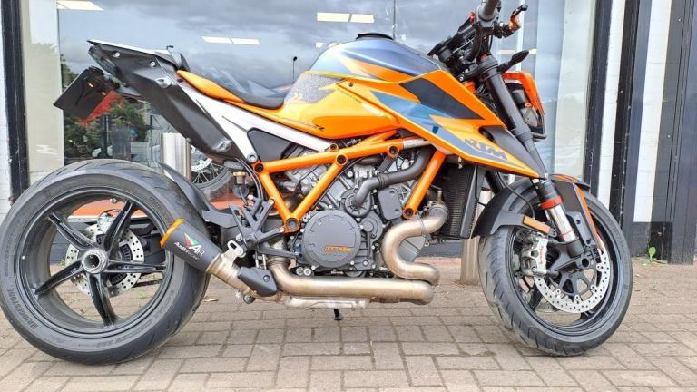 KTM 1290 SUPERDUKR R 2021 WITH 15K MILES AND FULL TECH PACK