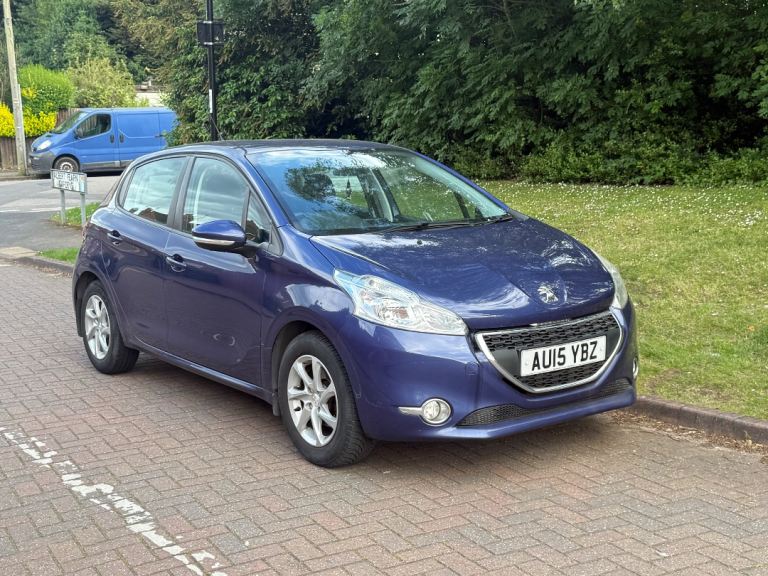 Peugeot, 208, Hatchback, 2015, Manual, 1199 (cc), 5 doors