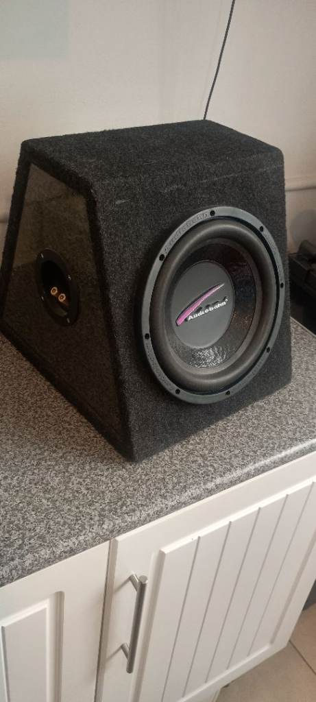 10 inch car subwoofer in sealed box