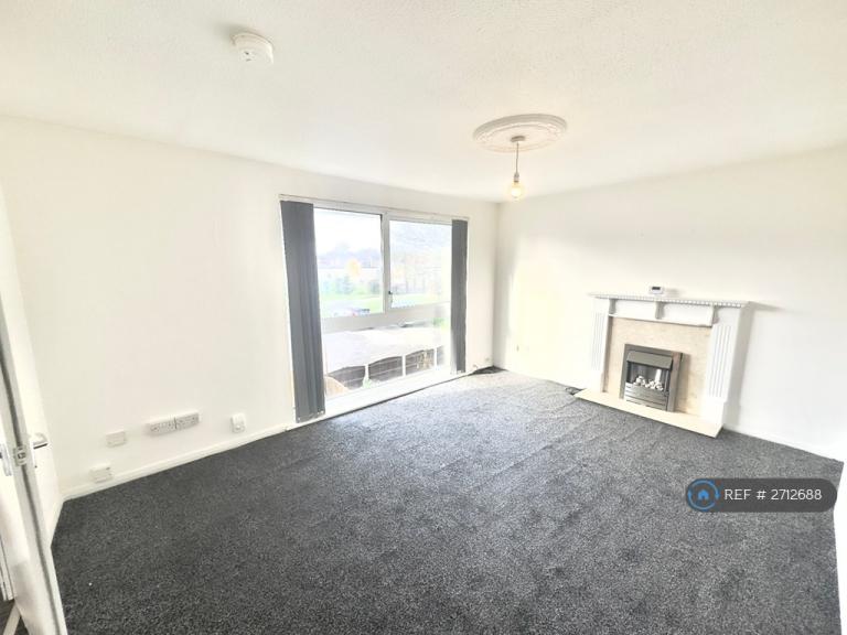 2 bedroom flat in Balmoral Grove, Hucknall, Nottingham, NG15 (2 bed) (#2712688)