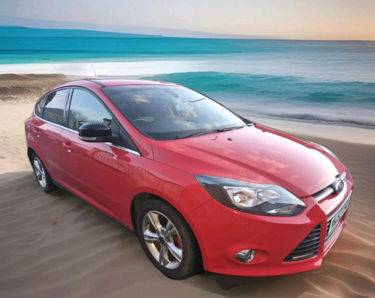 2012 Ford Focus 1.6 125 Zetec 5dr Powershift HATCHBACK Petrol Automatic