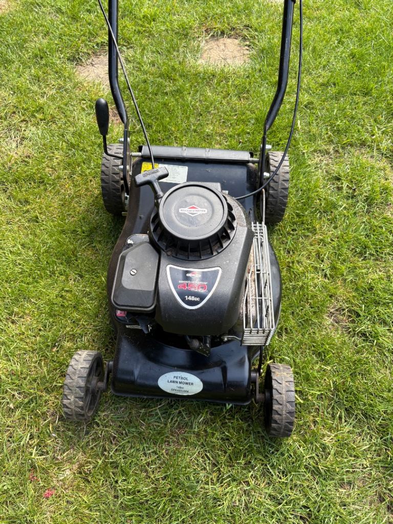 Nice little mower Brigs&Stratton 450 series 148cc